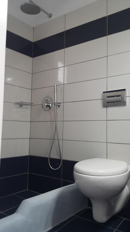 פריסה Marousi Suites מראה חיצוני תמונה